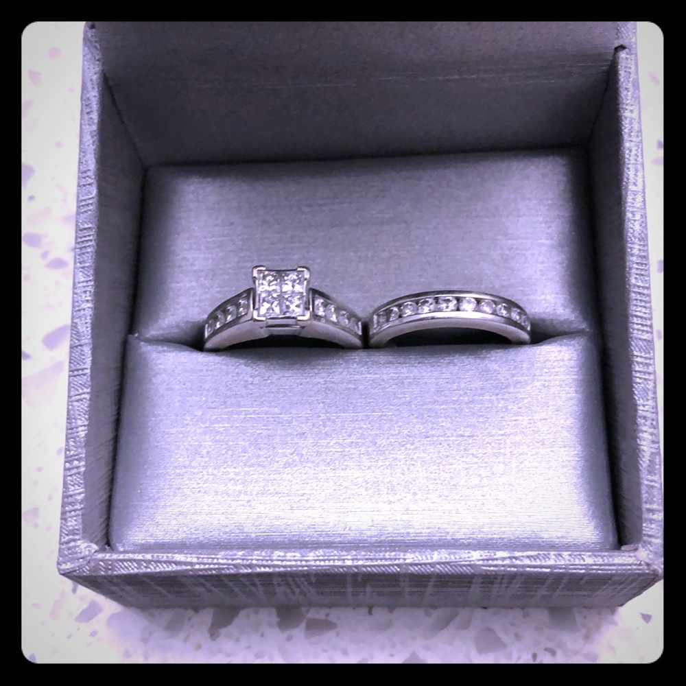 Engagement ring and wedding band set - size 3.5